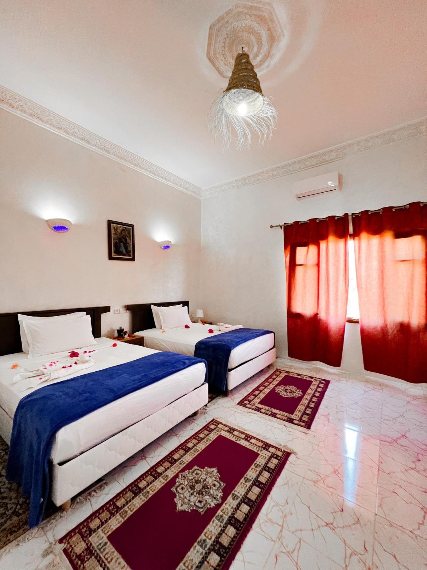 Guest House Qodwa Sidi Abdallah Ghiat Exterior foto